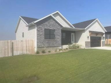 Main picture of 2815 44th Ave W