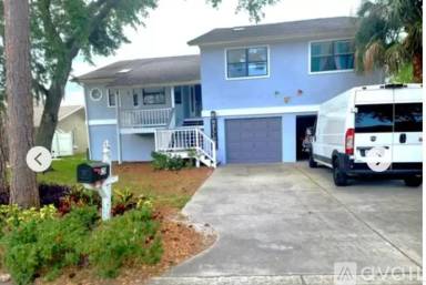 Main picture of 4210 Marine Pkwy