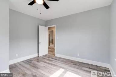 Main picture of 3401 W Rogers Ave