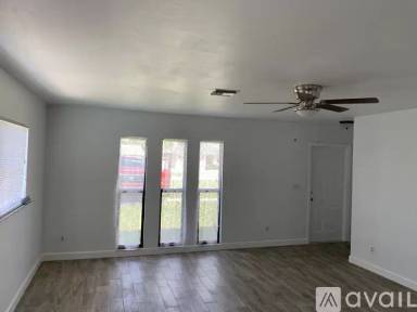 Main picture of 774 93rd Ave N