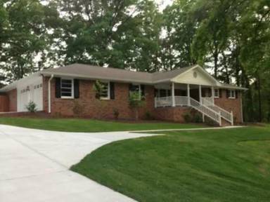 Main picture of 3015 Wilson Rd