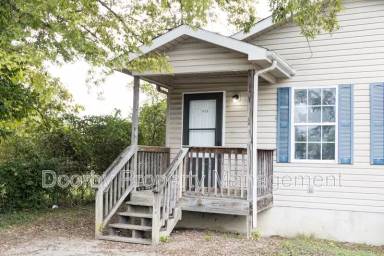 Main picture of 2628 N Orchard Knob Ave