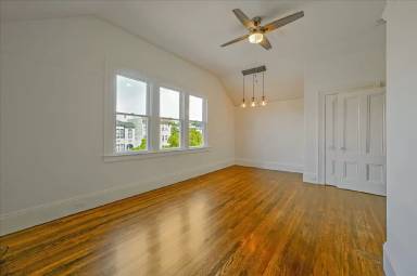 Main picture of 1529 Guerrero St