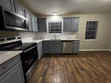 Main picture of 701 N Mirick Ave