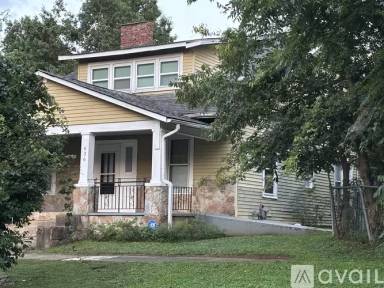 Main picture of 636 Avenue A