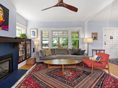 Main picture of 2116 NE 8th Ave