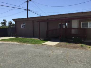 Main picture of 5625 Sandmound Blvd