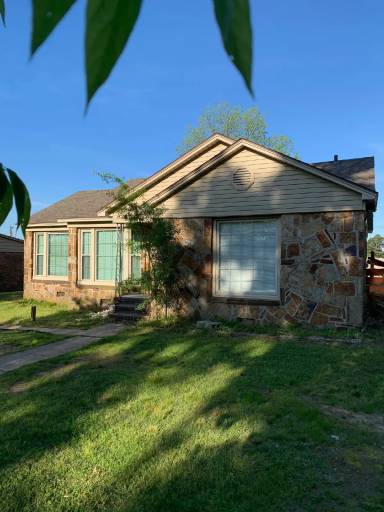 Main picture of 1524 N 39th St