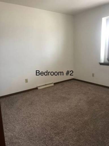 Main picture of 1040 Hunt Ave