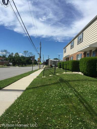 Main picture of 711 Randolph St