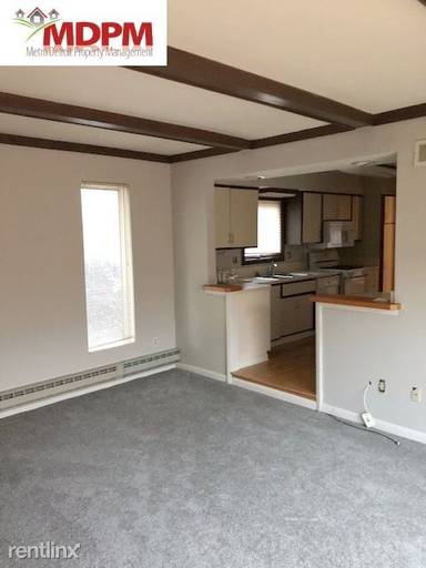 Main picture of 2260 Bordeaux St