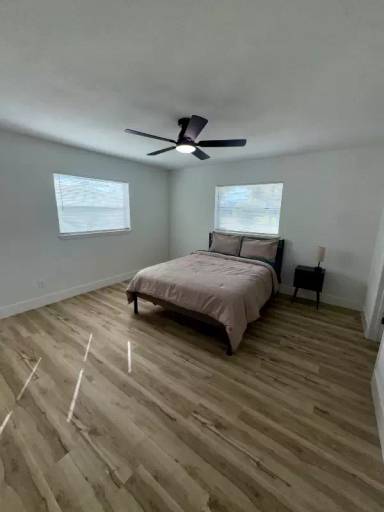 Main picture of 1001 S Dollins Ave