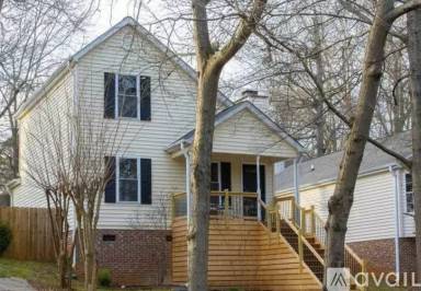 Main picture of 905 Townes St