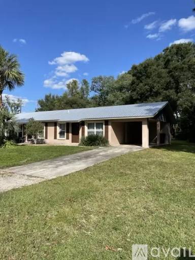 Main picture of 721 Town Ct