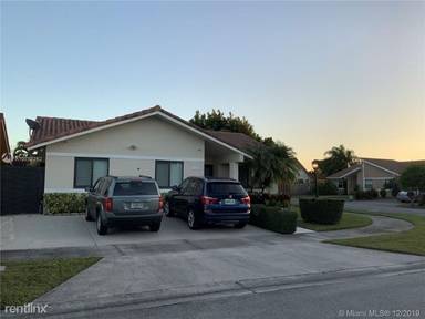 Main picture of 14342 SW 101st Ln
