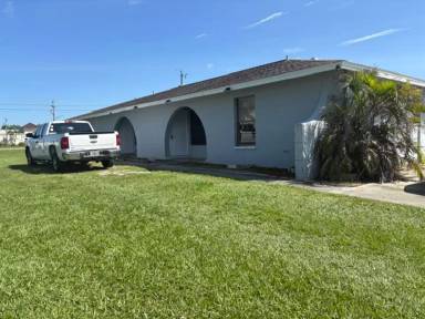 Main picture of 1110 SE 9th Ct