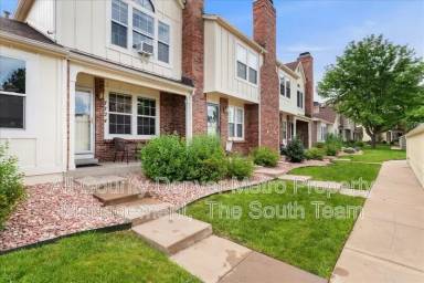 Main picture of 7724 S Steele St