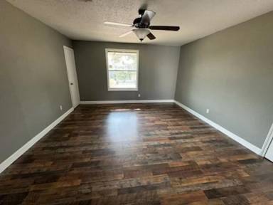 Main picture of 703 Barren Springs Dr