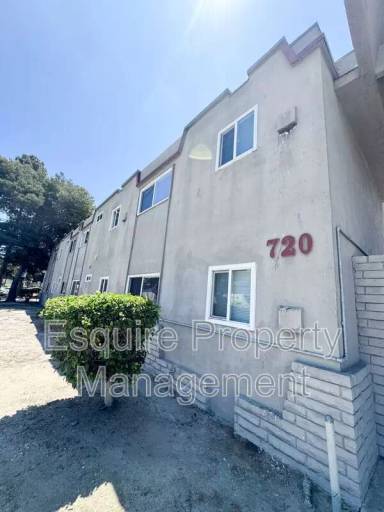 Main picture of 640 W Channel Islands Blvd