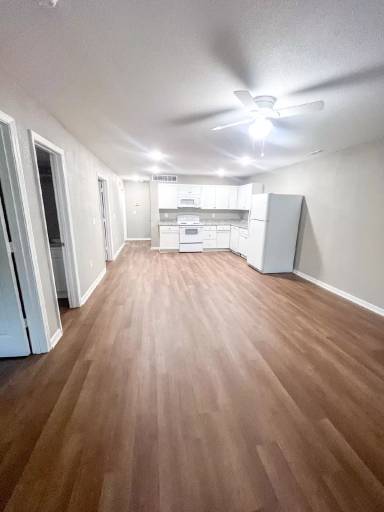 Main picture of 320 W South St