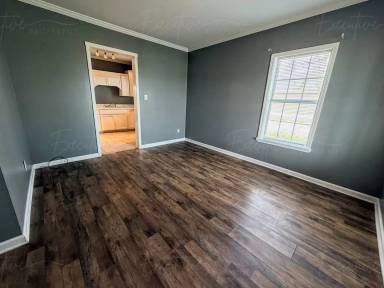 Main picture of 211 N Johnson St