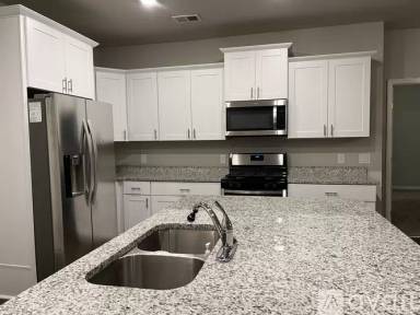 Main picture of 71 Creekstone Dr