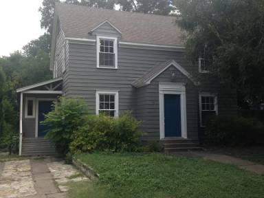 Main picture of 810 E 30th St