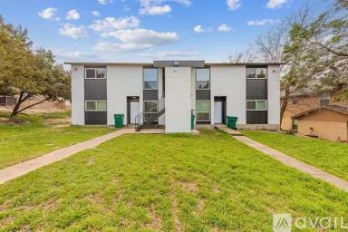 Main picture of 124 Wind Ridge Dr