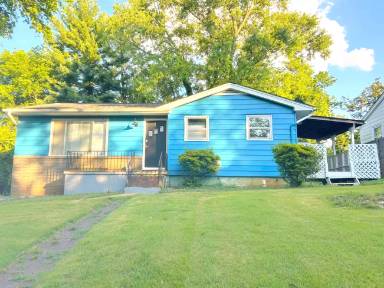 Main picture of 1024 Susanne Ave
