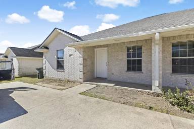 Main picture of 510 Freeman Ave