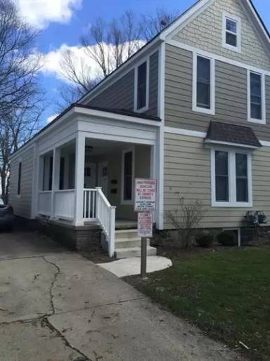 Main picture of 224 N Summit St
