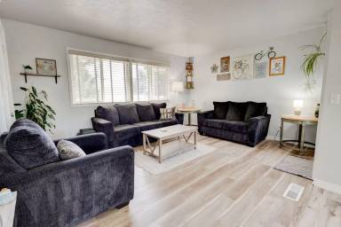 Main picture of 12000 S Sunrise Cir