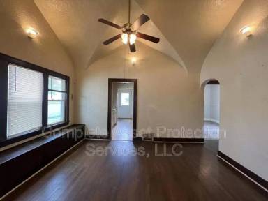 Main picture of 6931 Harrison Ave