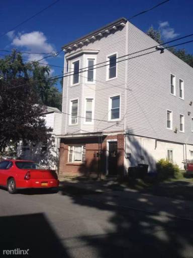 Main picture of 1016 3rd St