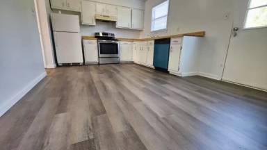 Main picture of 401 Duke St