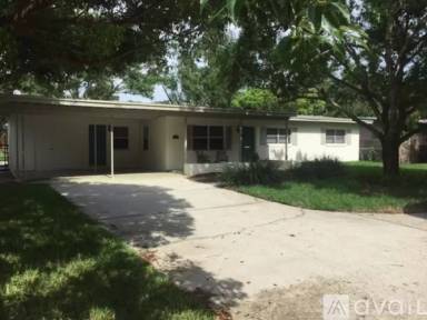Main picture of 1020 S Lakemont Ave