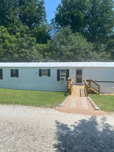 Main picture of 6 Twin Oaks Dr