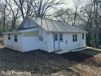 Main picture of 2069 S Lumpkin St