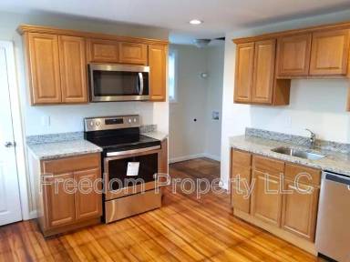 Main picture of 156 Beecher St
