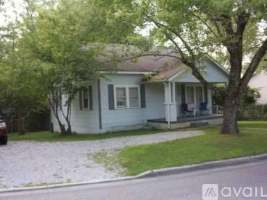 Main picture of 519 N Franklin Ave