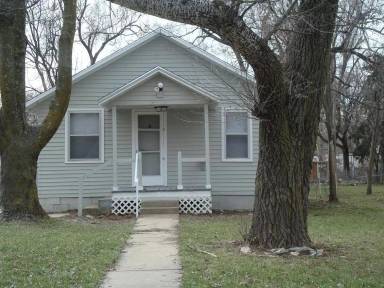 Main picture of 913 N 12th St