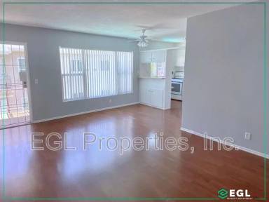 Main picture of 5350 Russell Ave