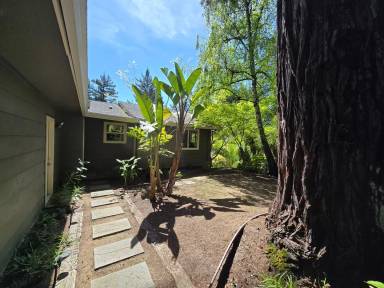 Main picture of 1871 Jonive Rd