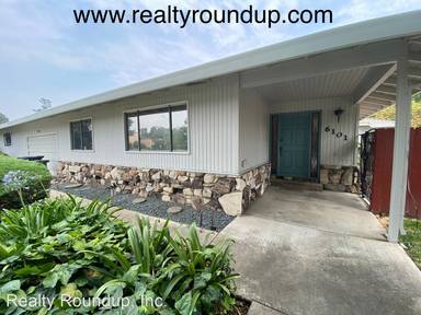 Main picture of 6101 S Land Park Dr