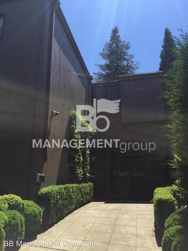 Main picture of 1775 SW Prospect Dr