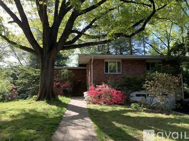 Main picture of 93 Highland Rd