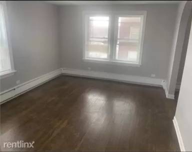 Main picture of 1962 E 71st Pl Apartments