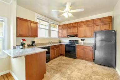 Main picture of 475 Stow Ave