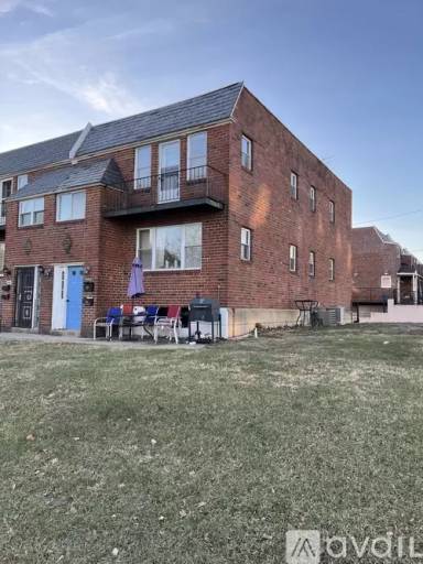 Main picture of 2596 Cranston Rd
