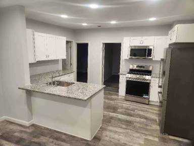 Main picture of 108 Market St